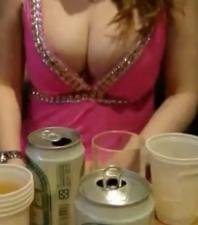 包房选妃，酒店开房群P混插盛宴海报剧照